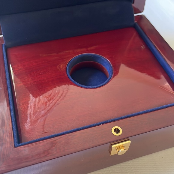 2009 Ultra High Relief double Eagle Gold Coin Display storage Case Box Mahogany - Picture 7 of 11